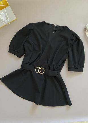 Красивая черная блуза с золотистой пряжкой нарядная блуза короткий рукав р.м