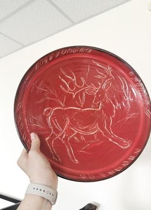 Тарелка керамическая красная, большая тарелка декоративная1 фото
