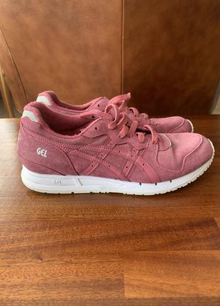 Кроссовки asics