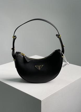 Сумка prada arque leather shoulder bag black