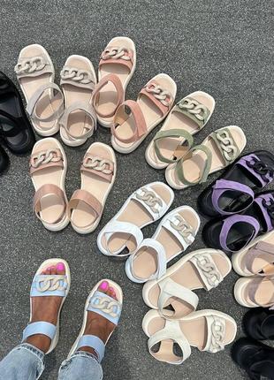 Босоніжки жіночі7 фото