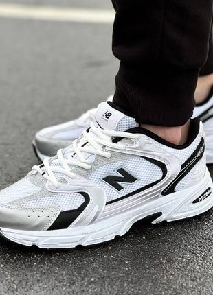 Чоловічі білі кросівки new balance