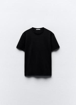 Черная базовая футболка zara