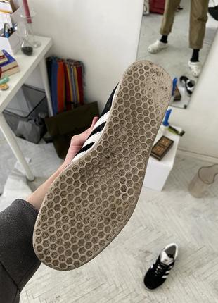 Черные кроссовки adidas gazelle3 фото