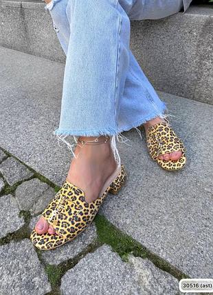 Кожаные шлепанцы