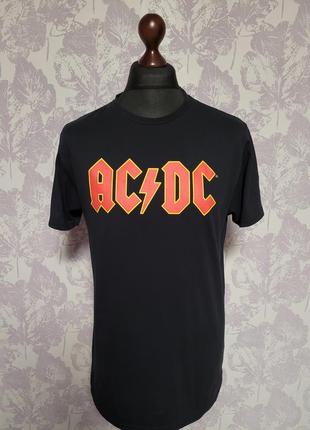 Футболка с рок символикой,группа ac/dc.