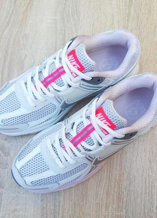 Nike vomero 5 білі з сірим та рожевим4 фото
