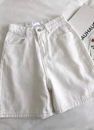 Короткие бермуды шорты джинсовые джинс плотные карандаш мини по фигуре разрез сексуальный мини, классическая облегающая разрез короткая