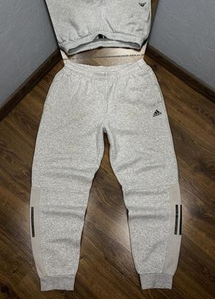 Спортивные штаны free adidas