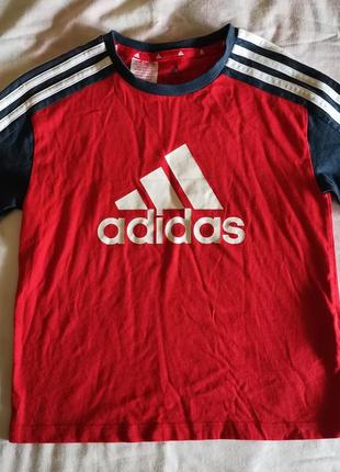 Вінтажна футболка від бренду adidas для хлопчика 11-12 років в ідеальному стані, розмір 152 см
