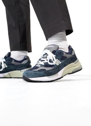 Брендові чоловічі кросівки / якісні кросівки new balance 992 в темно-синьому кольорі на кожен день1 фото