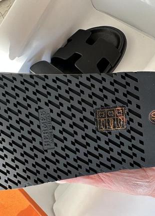 Шикарні шльопанці hermes