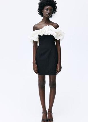 Сукня жіноча чорно-біла з воланами hm new