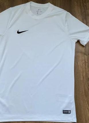 Футболка nike dri-fit