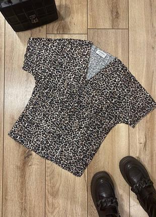 Футболка в трендовый принт. р.м. c&a.