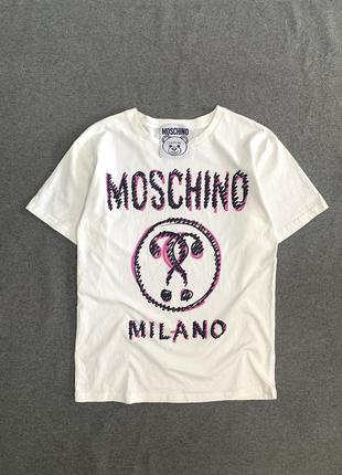 Женская футболка love moschino