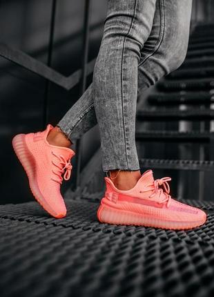 Женские кроссовки adidas yeezy boost 350 v2 pink адидас изи буст розового цвета