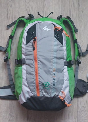 Рюкзак спортивный quechua forclaz air teen 22