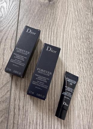 Тональна основа dior forever skin glow