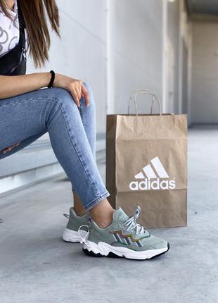 Кросівки adidas ozweego