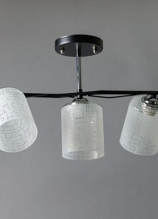Люстра стельова з плафонами е-27 світильник