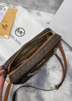 Жіноча сумка в стилі michael kors jet set large logo crossbody bag brown premium.4 фото