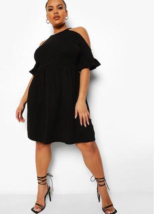 Свободное платье с открытыми плечами boohoo, 4xl