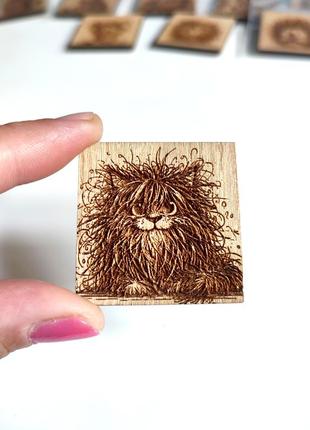 Магнит деревянный пушистый кот handmade 👉 4x4см