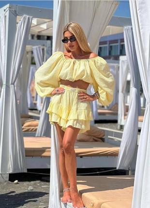 Костюм женский с юбкой мини повседневный нарядный черный белый красный желтый легкий...