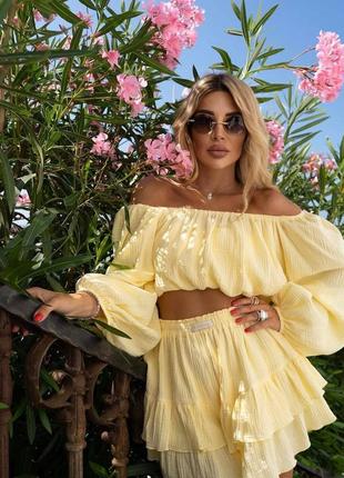 Костюм женский с юбкой мини повседневный нарядный черный белый красный желтый легкий...