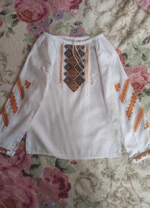 Якісна вишиванка для дівчинки
