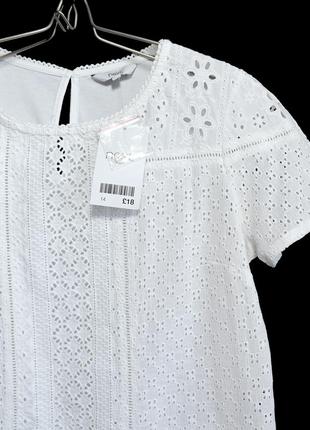 Белая хлопковая блузка с вышивкой р.14