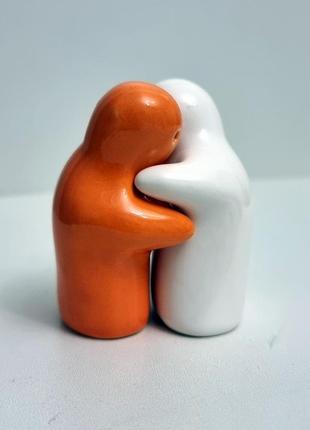 Солонка и перечница "объятия"