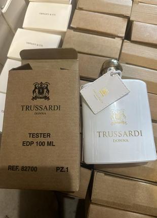 Туалетная вода тестер объем 100 мл. в стиле trussardi donna труссарді донна