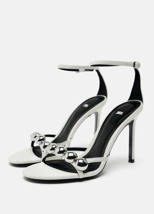 Босоніжки zara