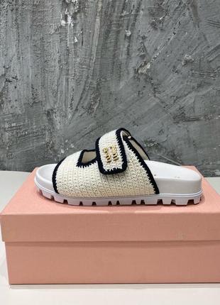 Шлепанцы в стиле miu miu