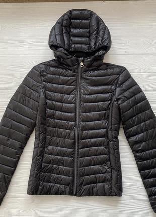 Черная женская куртка от esmara