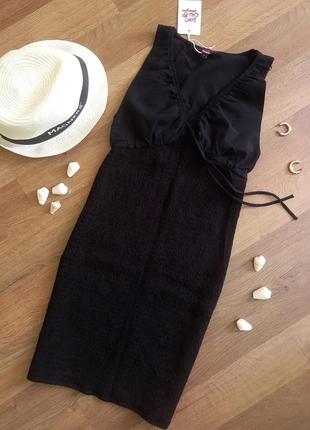 Черное платье мини в утяжеление, платье-резинка, черное летнее платье по фигуре