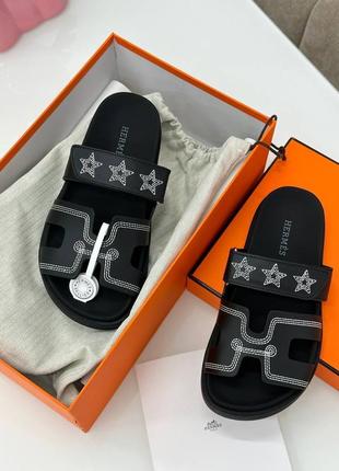 Шльопанці в стилі togo hermes chypre