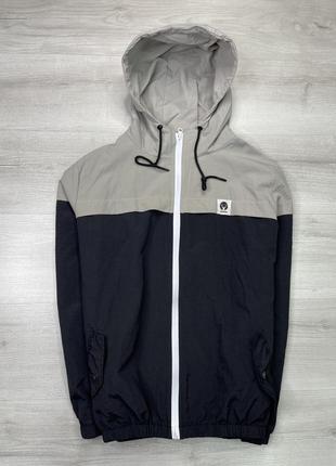 Чоловіча вітровка abollria