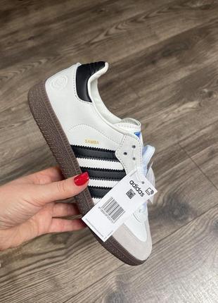 Кроссовки adidas samba