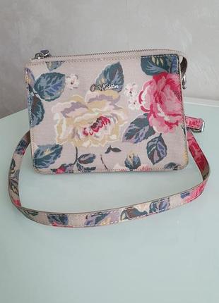 Сумочка с цветочным принтом cath kidston