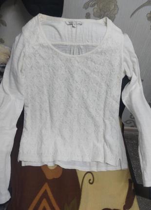 Базова біла блузка