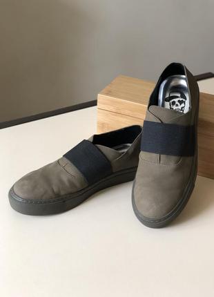 Мокасины слипоны с резинкой удобные ботинки туфли