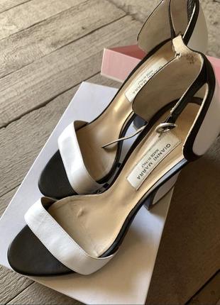 Босоніжки gianni renzi/gianvito rossi