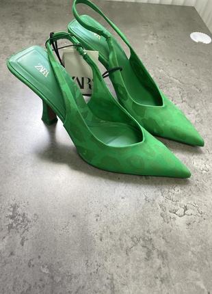 Зеленые босоножки zara, босоножки зара5 фото