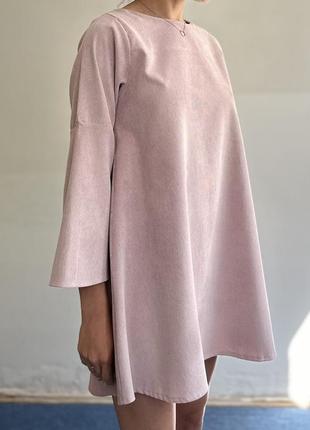 Розовое свободное платье с рукавом короткая до колен