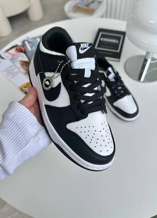 Стильные кроссовки nike dunk white black