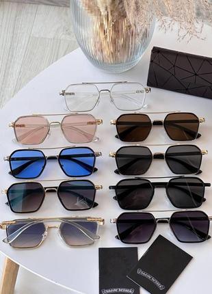 Сонцезахисні стильні окуляри оправа пластик та метал