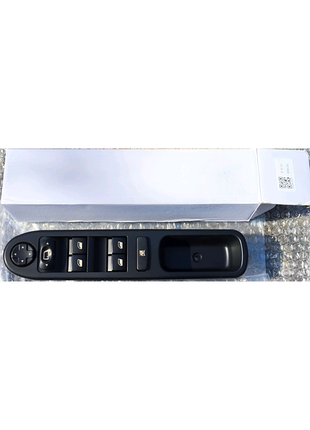 Панель, кнопки стеклоподъёмника peugeot пежо 207 citroen c3, 6554
